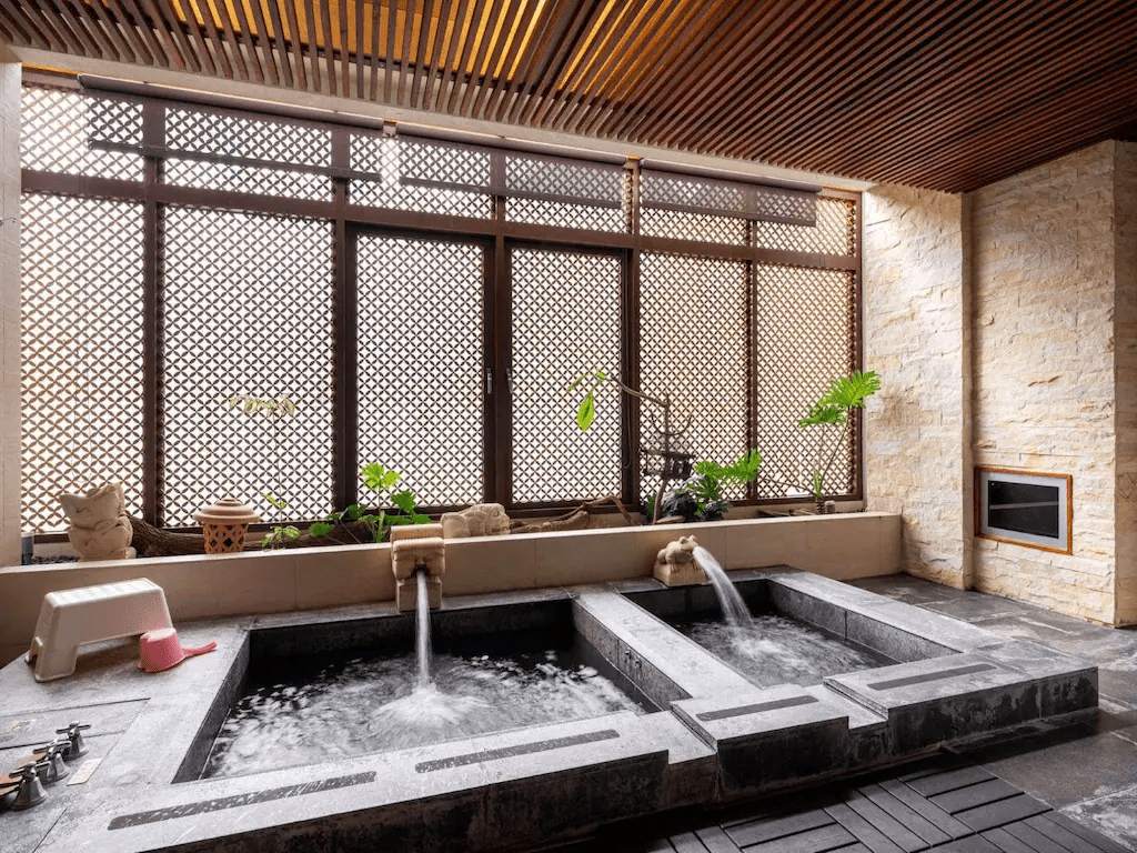 不用飛很遠也能泡湯,台中溫泉從市郊大坑一路帶你進谷關