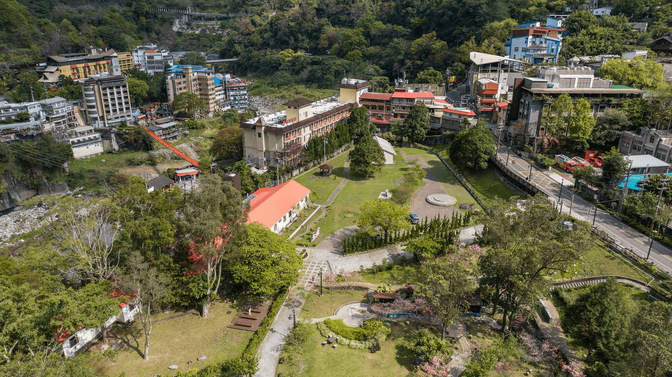 車子轉進山裡那一刻，我知道谷關溫泉飯店會接住這趟想休息的心