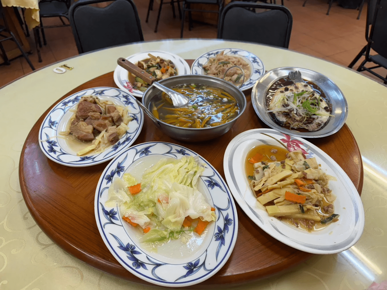 車子轉進山裡那一刻，我知道谷關溫泉飯店會接住這趟想休息的心
