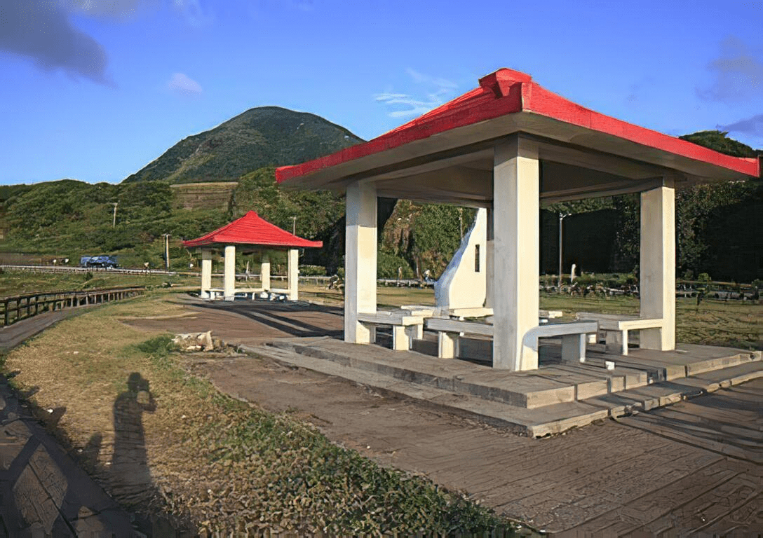 在瑞芳車站附近展開一天散步行程，老街生活感接上海岸步道的開闊風景