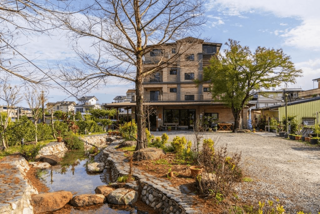 住進海邊或田園之間，這樣的宜蘭住宿讓人一到就想多留一晚