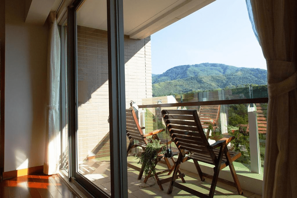 當旅程只剩下泡湯這件事，日月潭與台東溫泉飯店成了最剛好的停靠點