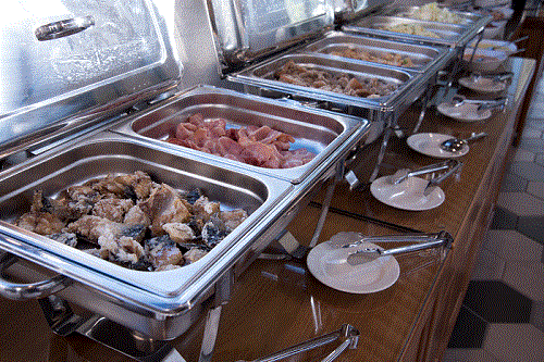 在苗栗泰安的山林深處住下來，走進湯之美溫泉會館，把身體交給房內溫泉的節奏