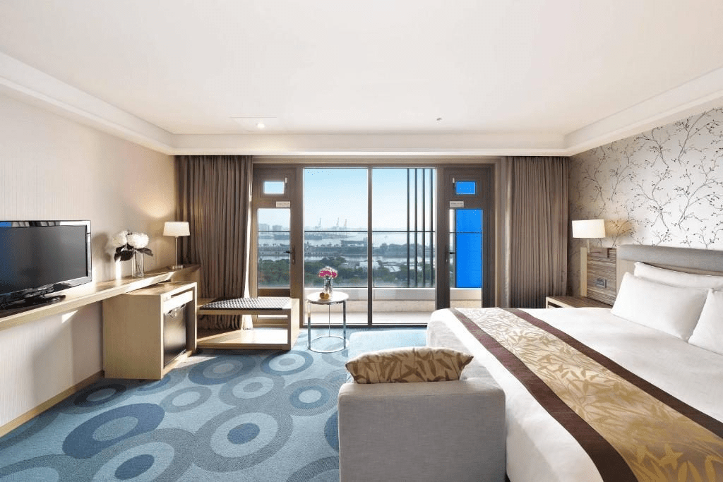 沿著台灣城市與水岸移動,在福容大飯店之間展開一段溫柔的住宿體驗