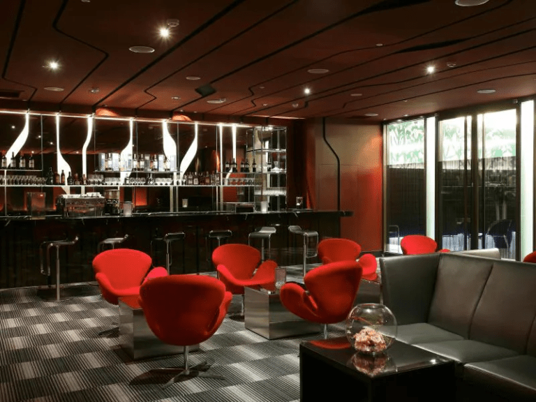 沿著台灣城市與水岸移動,在福容大飯店之間展開一段溫柔的住宿體驗