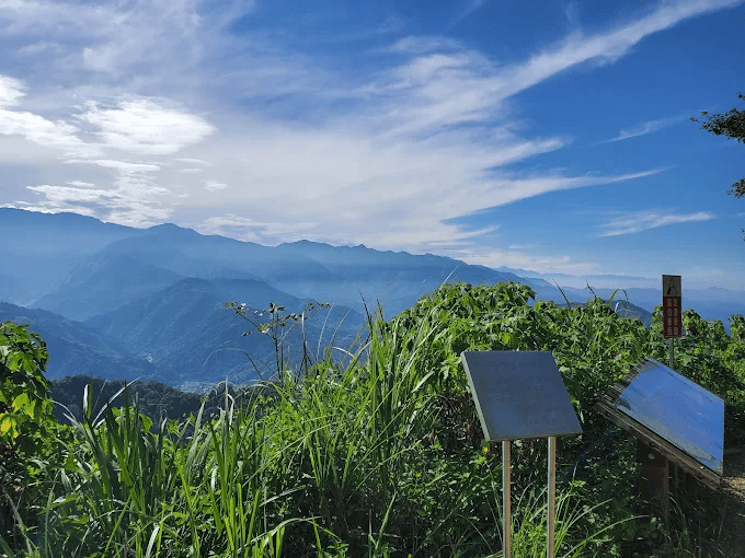 走上馬那邦山的那一刻,苗栗泰安的森林、稜線與雲海,在腳步之間慢慢展開
