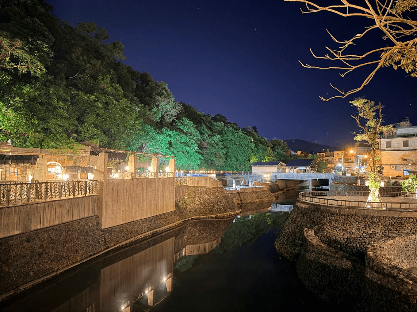 冷泉細膩的氣泡感