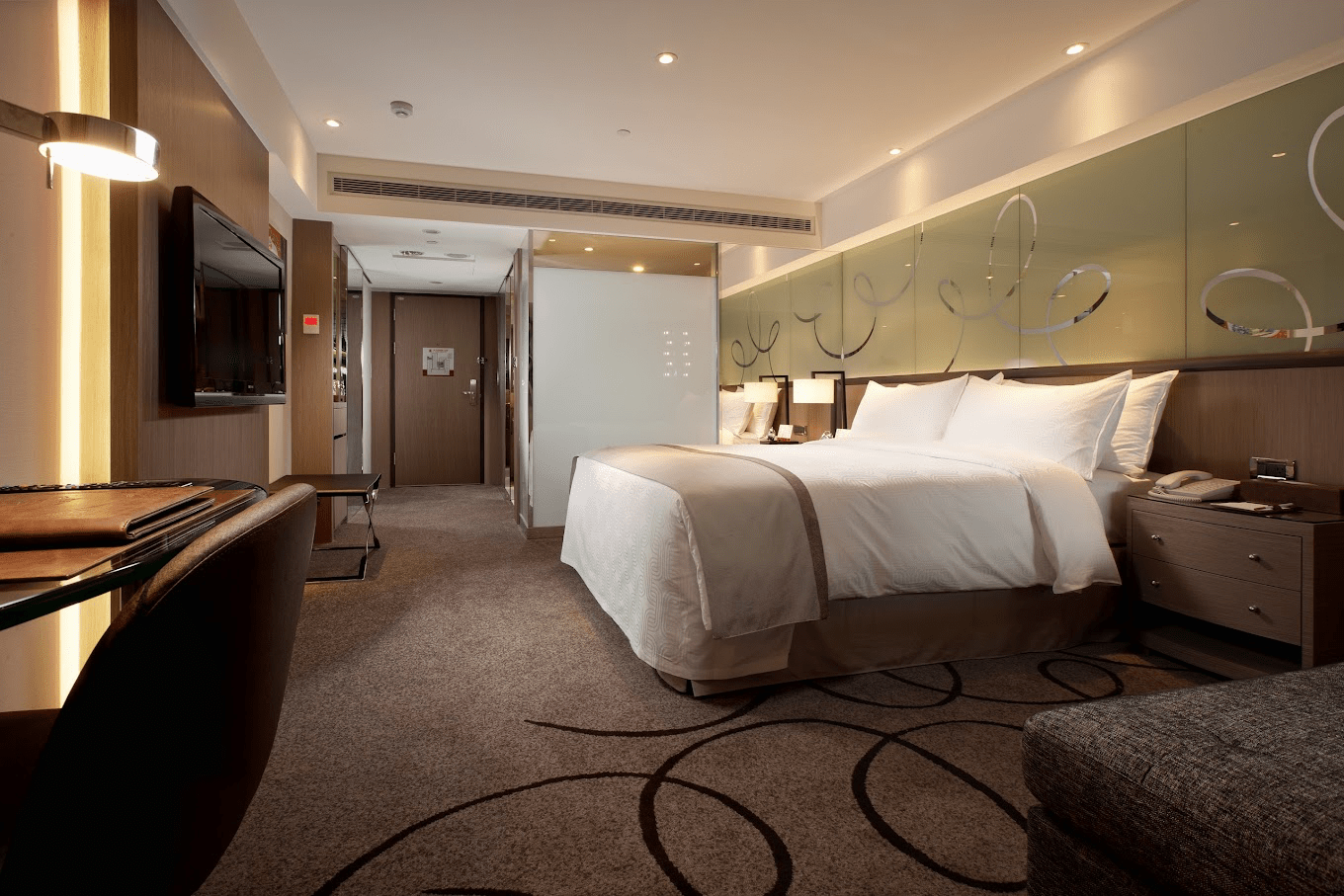 漫遊港都的詩意棲居，開箱高雄質感飯店，於朝露晚霞間尋回生活的純粹