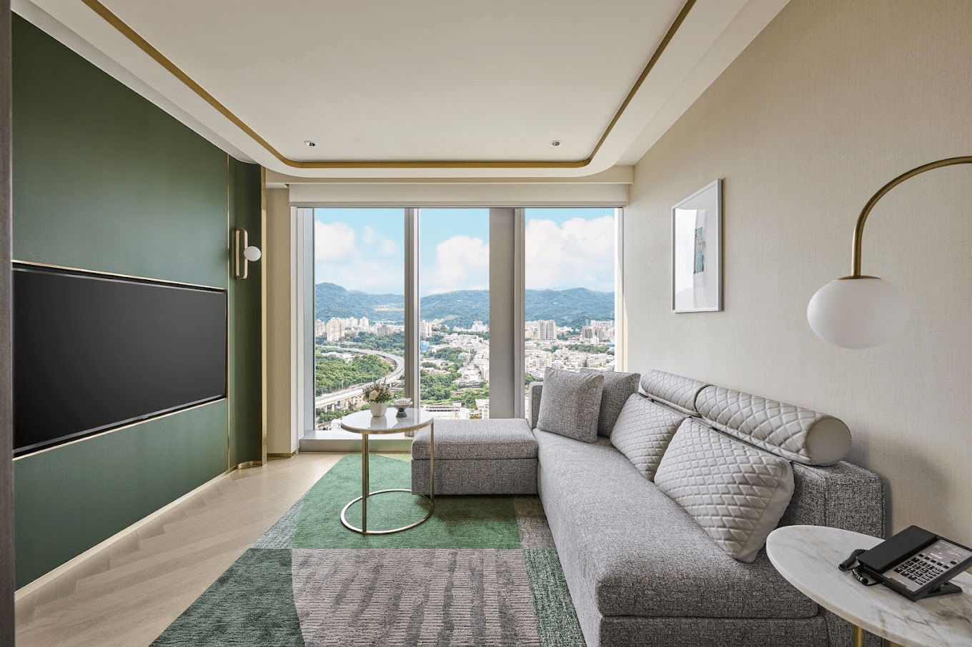 枕著城市燈火入眠，台北漢來大飯店，收藏了南港雲影與島語香氣的旅行