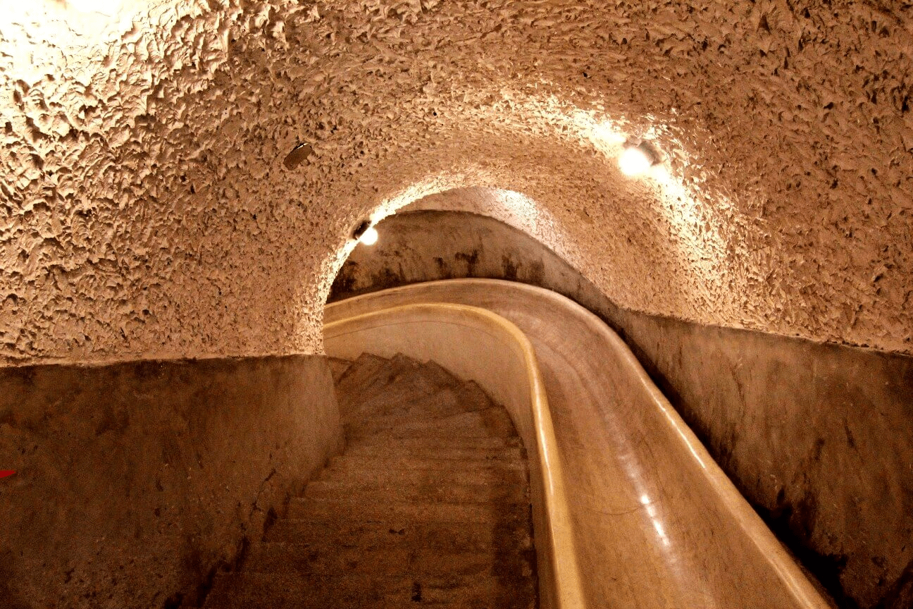 選一個不趕行程的日子走進圓山飯店，讓建築、密道與餐桌，把台北慢慢說給你聽