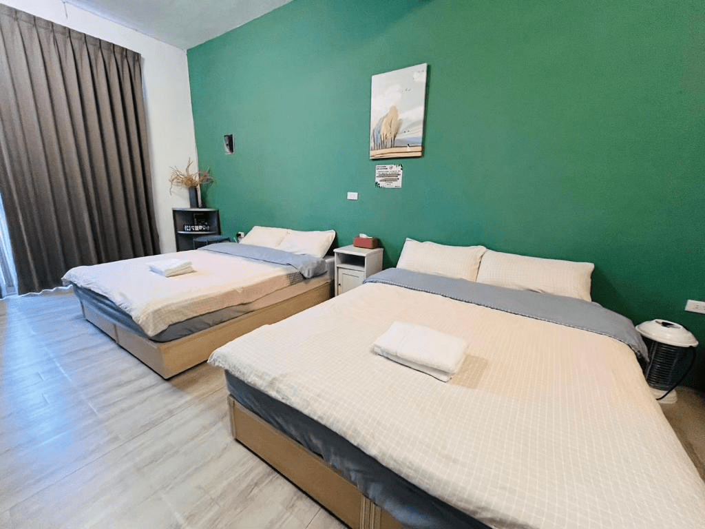 天亮看湖、入夜上山，在南投住宿裡走過日月潭、清境到市區的節奏