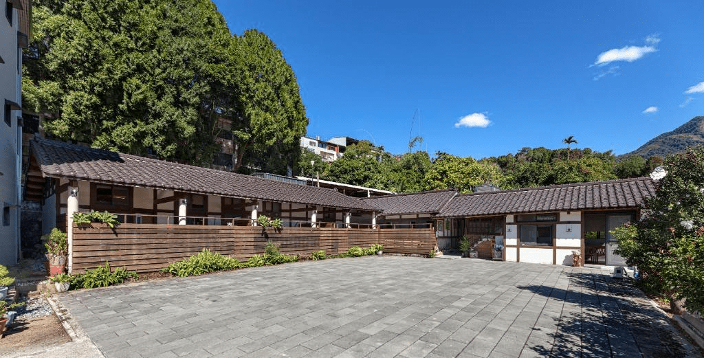 不趕行程的雲林夜晚，適合住進一間民宿，把白天的風景留住