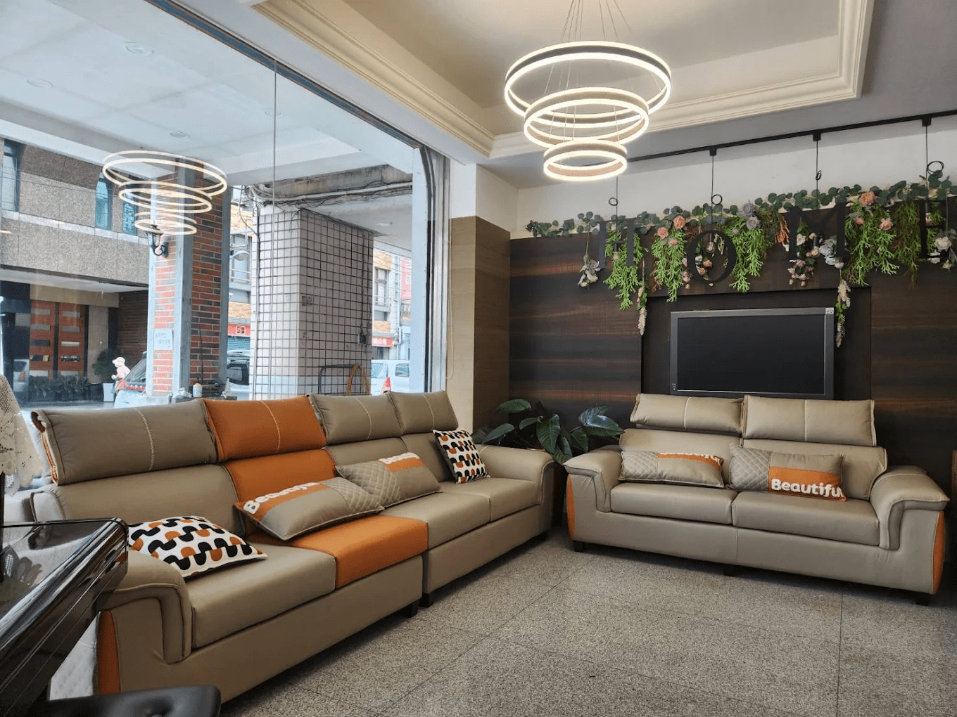 羅東市區街道與周邊機能示意圖，顯示出行的便利性