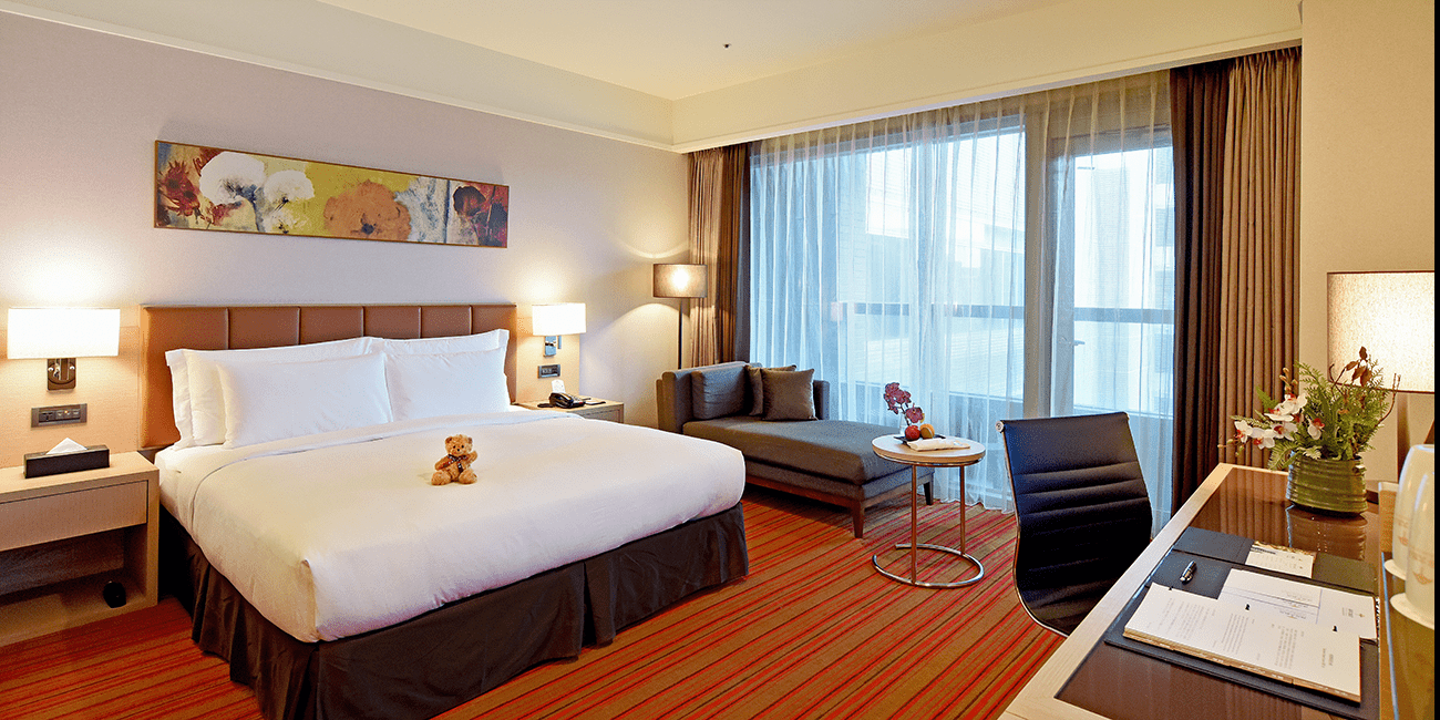 在海岸、城市之間來回切換，用福容大飯店串起一段不趕行程的台灣旅行