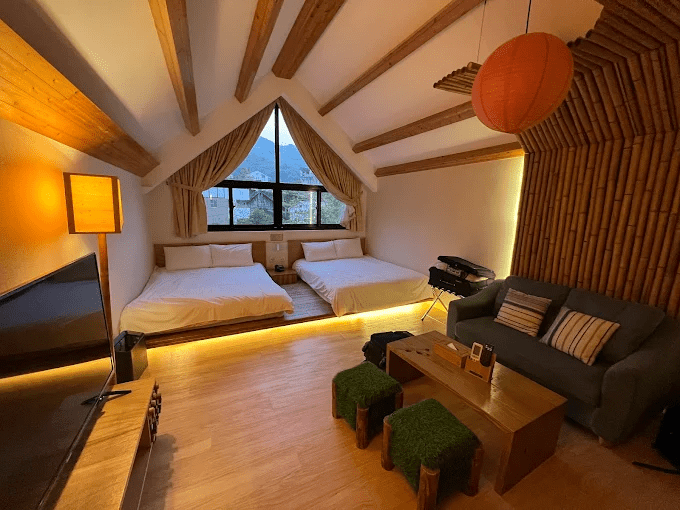 從妖怪村黃昏走到溪頭清晨，用一晚貼近森林的住宿把南投旅程接起來