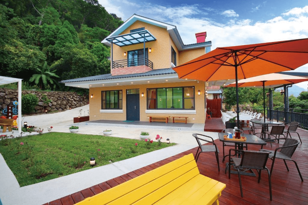 當草莓季在苗栗大湖展開，順著山城節奏走一段剛剛好的冬季旅程