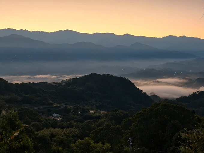 當草莓季在苗栗大湖展開，順著山城節奏走一段剛剛好的冬季旅程