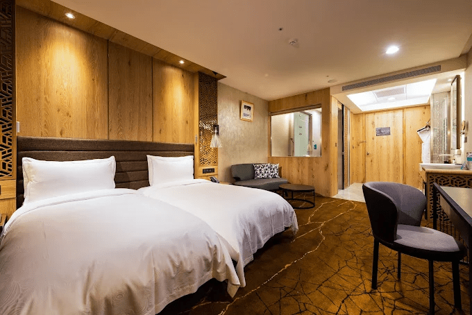 在台南的日常光影裡過夜，精選市中心到安平適合不同節奏的住宿提案