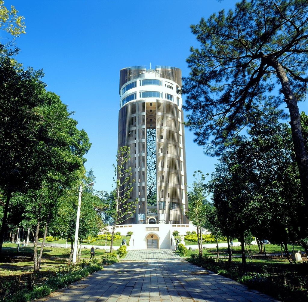 沿著城市綠意慢慢走進嘉義，從森林之歌到老公園的一日風景旅程