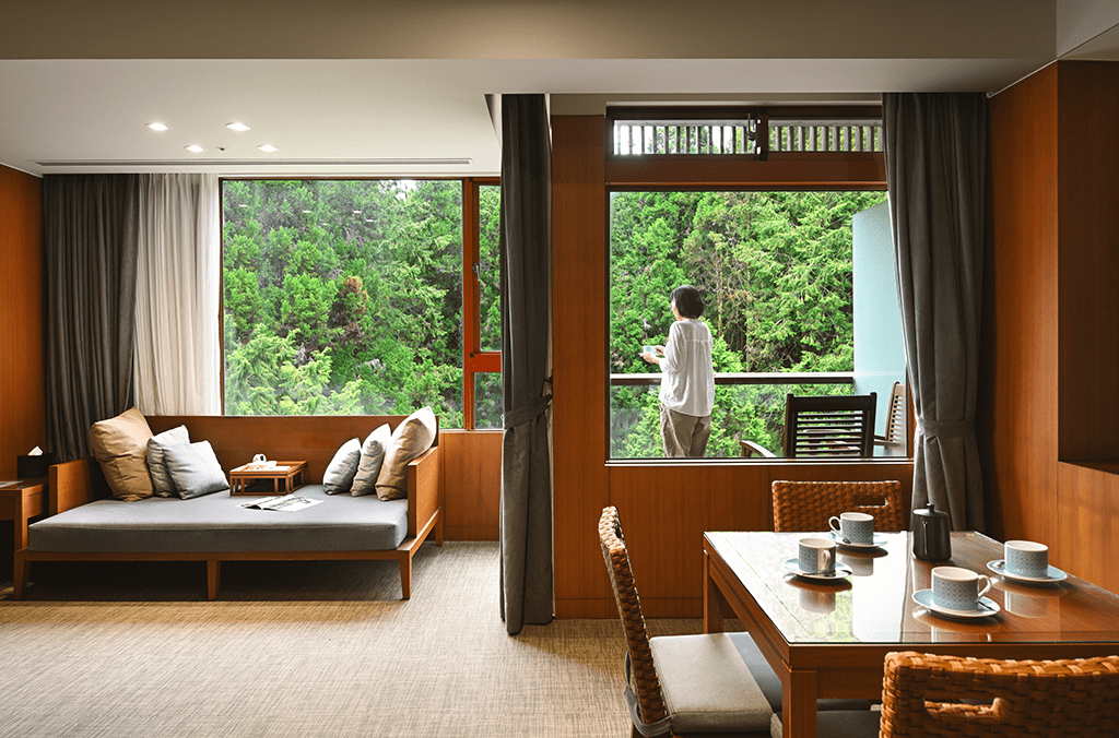 為了一次不必趕路的日出，我選擇在阿里山住進阿里山賓館