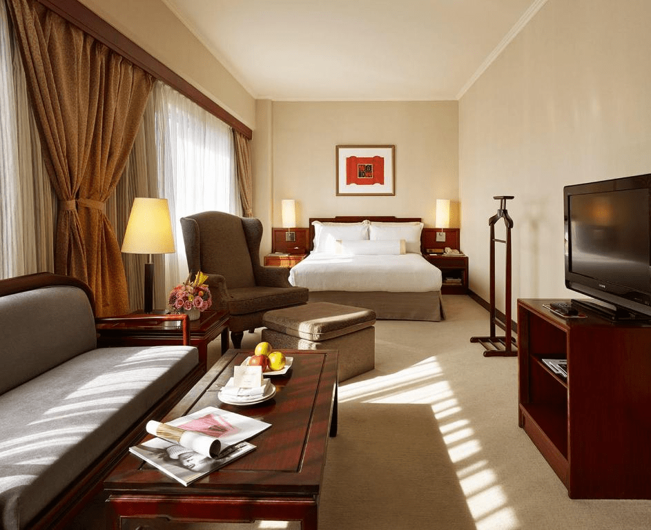 台北住宿推薦｜從車站燈光到高處夜景，找到適合自己的住宿節奏