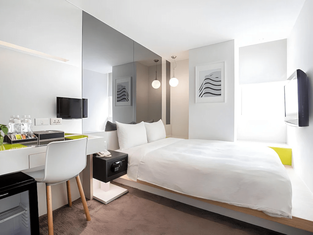 台北住宿推薦｜從車站燈光到高處夜景，找到適合自己的住宿節奏