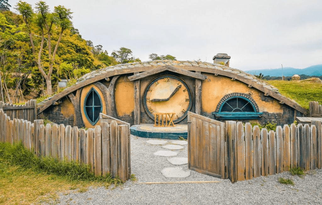 把週末留給森林與光影，住進綠意山莊，用住宿完成一場溫柔的苗栗旅行