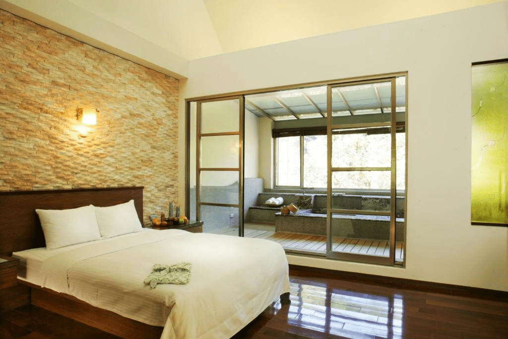 當生活需要喘息，就走進烏來溫泉的山與水之間，把時間留給自己