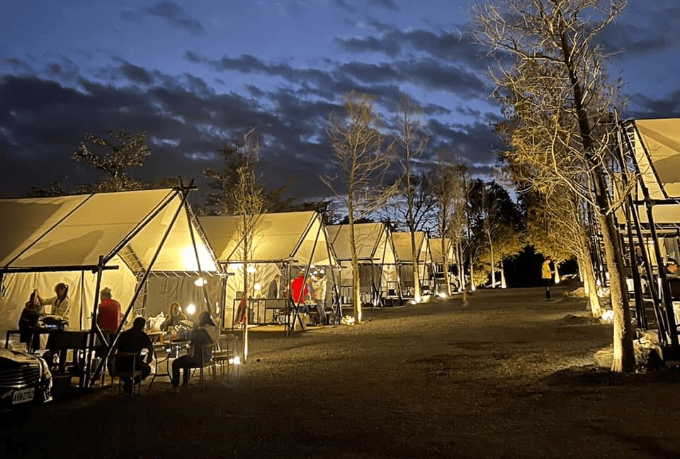 週末離開城市往山裡去，南投露營用一晚星空，把生活暫時放在一旁