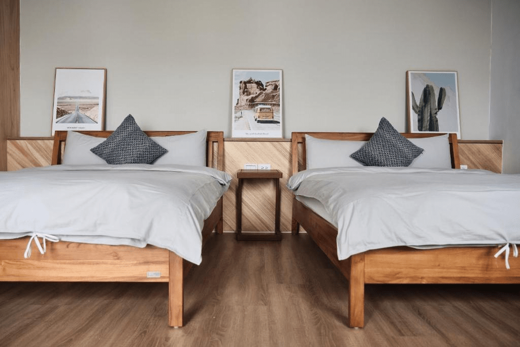 不是只找住宿,而是在綠島民宿裡把海邊的日子慢慢過完