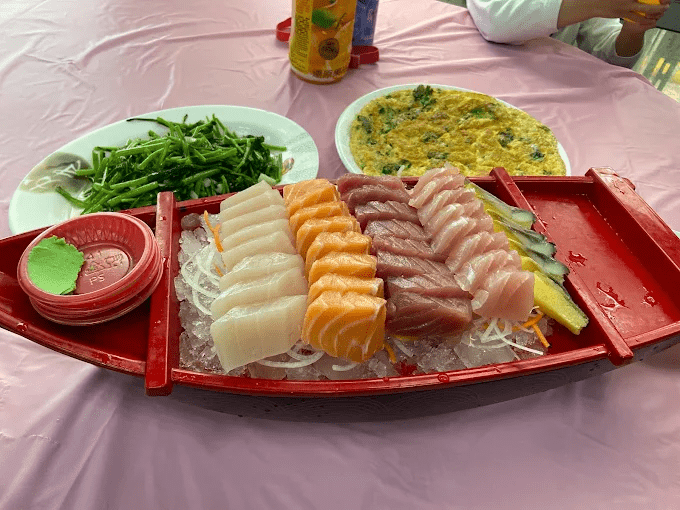 順著陽光與海線前行，在屏東墾丁國家公園收藏屬於南方的風與空氣