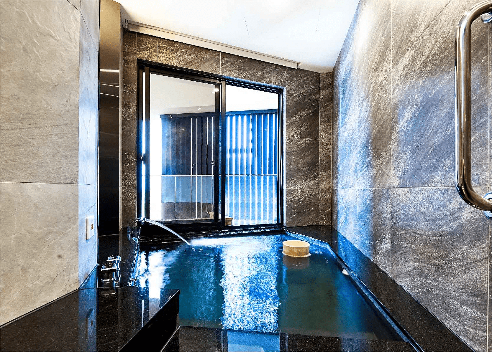 為了冬夜那一池熱湯出發礁溪,在四間溫泉飯店裡找到最適合自己的節奏