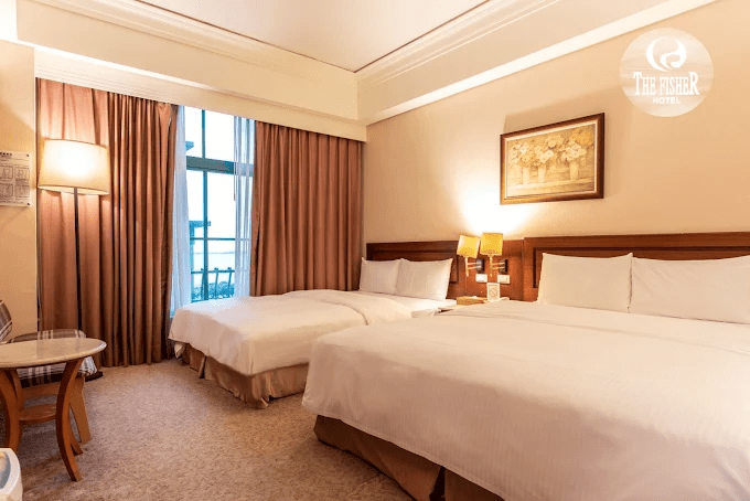 走過板橋的熱鬧與淡水的晚風，新北旅宿為行程留下一段柔軟的停留