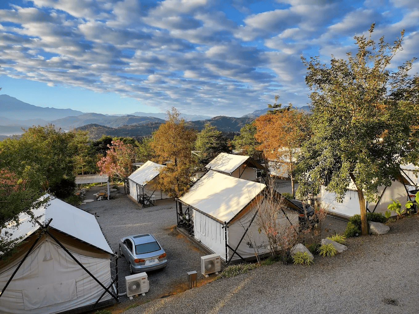 在南投的山林裡住進假期節奏，選一場適合家庭慢慢過的露營時光