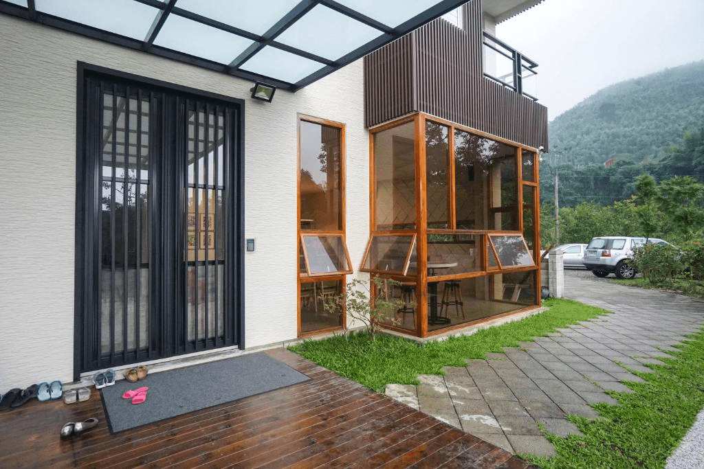 為了一晚真正安靜的山林時光出發，在溪頭找到適合停下來的住宿選擇