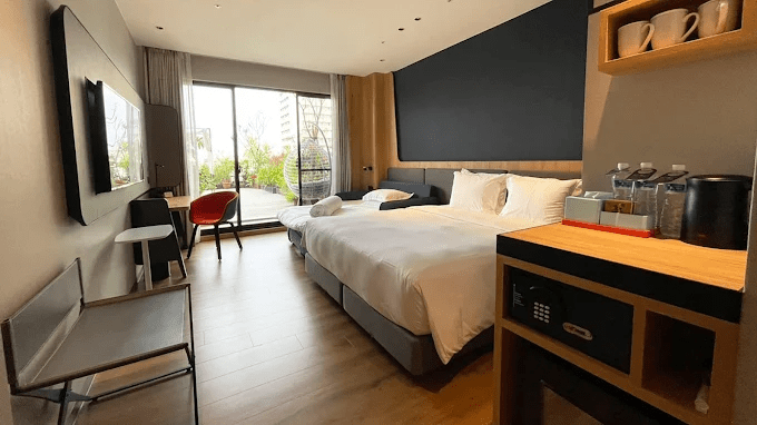 秋冬走上阿里山，在雲海升起的清晨與木屋安靜的夜裡，住一晚剛好的山居節奏