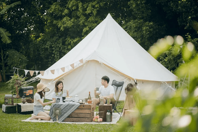 傍晚風起、燈光亮起，在台灣的豪華露營營地裡，把海景、山色與夜色留給自己