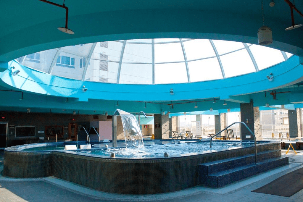 不趕行程的一晚落在桃園,親子住宿、城市飯店與過境休息的實用選擇