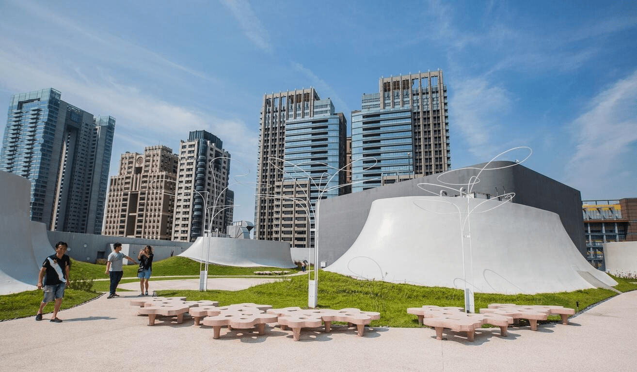 在台中西屯落腳一晚，住進台中福華大飯店，把行程與生活節奏重新對齊