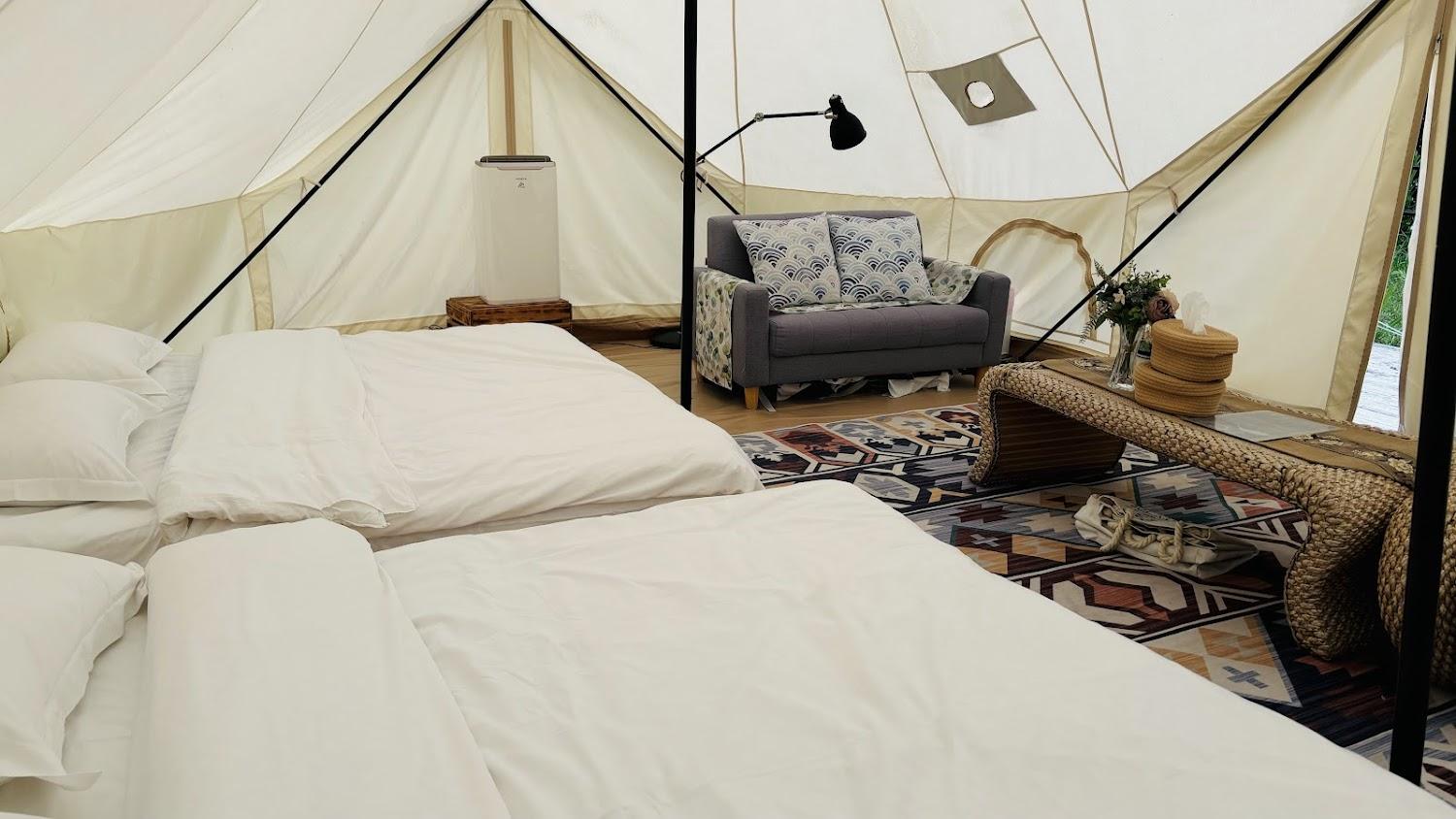 新竹五峰「愛上喜翁」輕奢露營：海拔1180公尺雲海美景，一泊二食＋森林蔬果體驗限時優惠