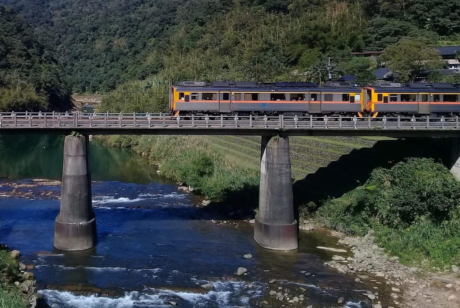 2026三貂嶺旅遊全攻略：探索全台唯一無公路抵達車站、壯麗瀑布群與絕美鐵道秘境