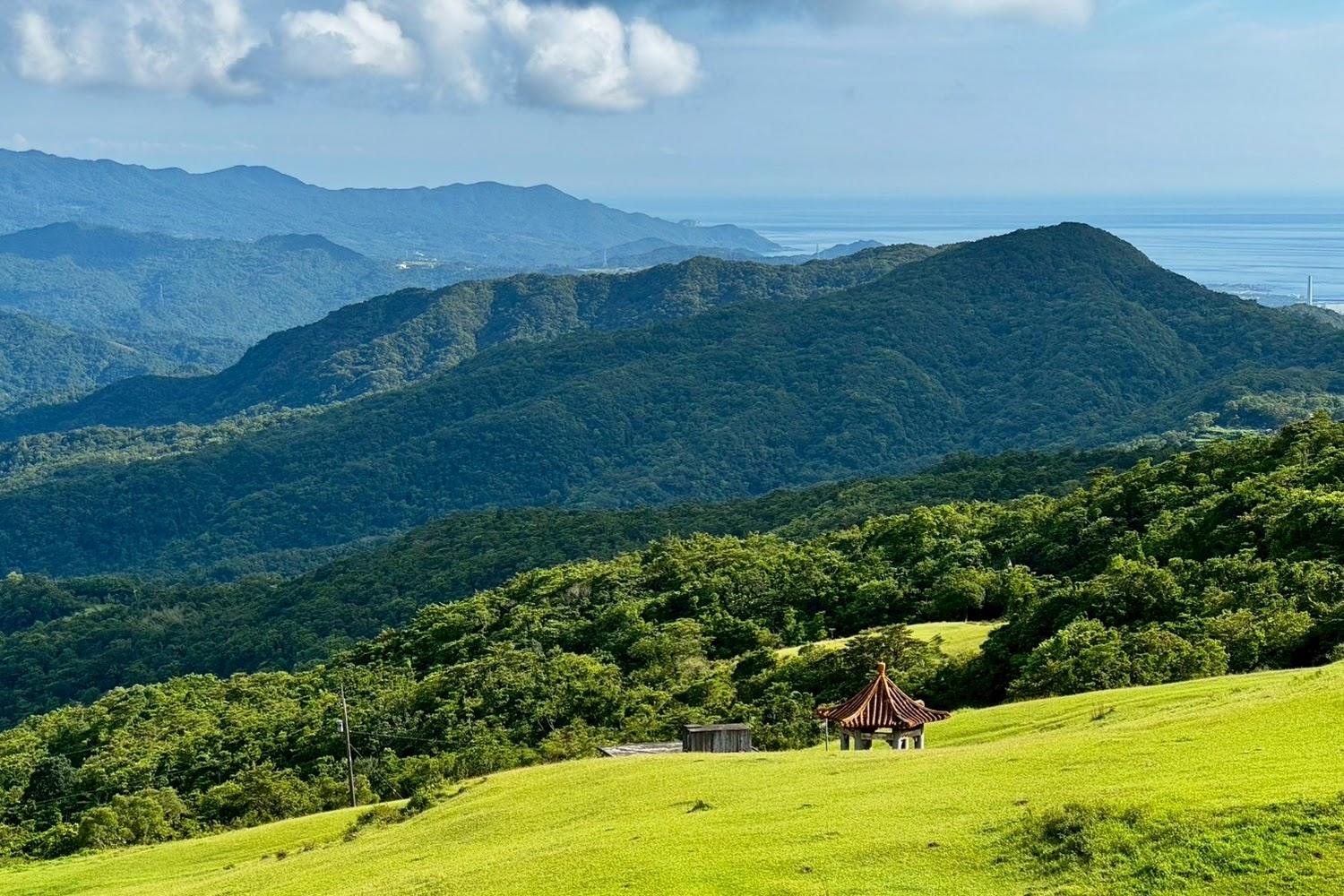 2026 探訪北台灣「台版紐西蘭」：桃源谷步道大溪線，坐擁 360 度山海稜線與夢幻大草原攻略