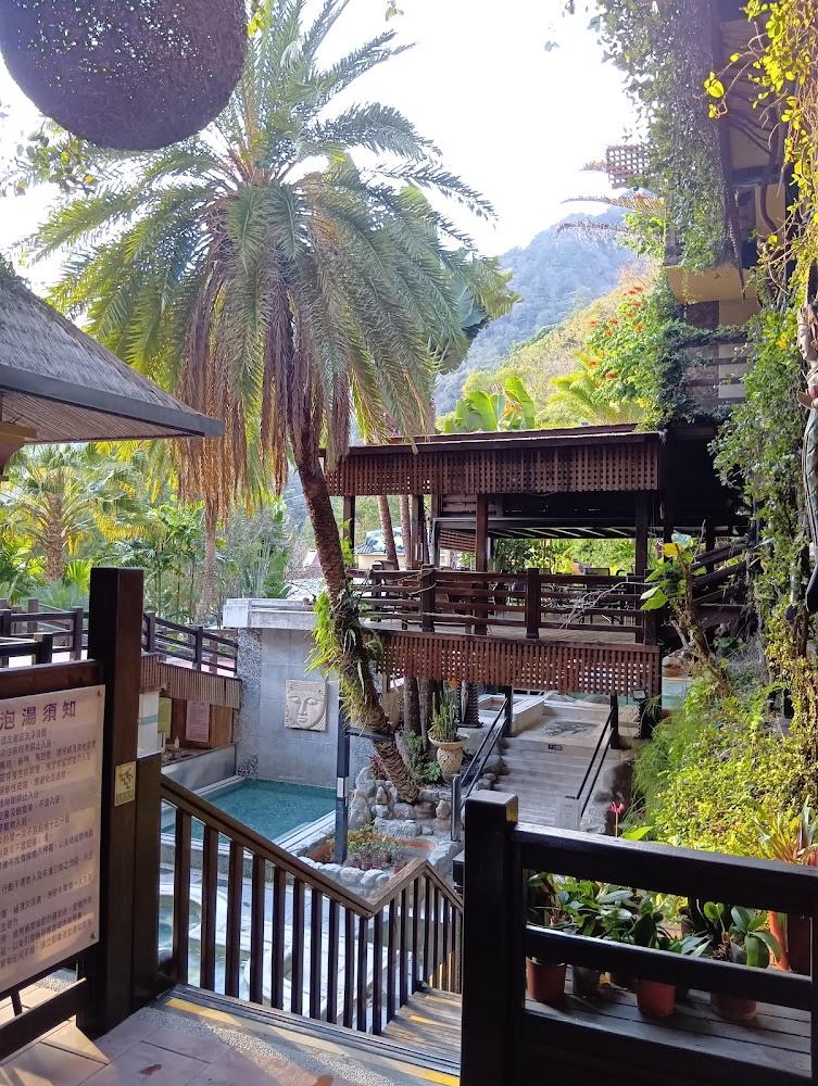 2026台中谷關溫泉推薦｜四季溫泉會館：南洋峇里島風情下的美人湯療癒之旅