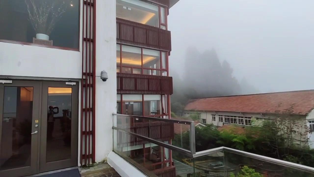 2026阿里山住宿推薦》雲海中的百年風華與現代奢華：從阿里山賓館到英迪格酒店的5大絕美居所