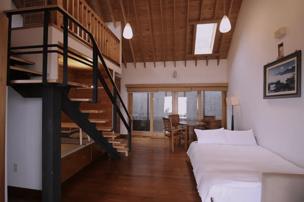 2026南投森林系旅遊全攻略：探索隱身樹海的特色小木屋，親子與寵物友善住宿首選