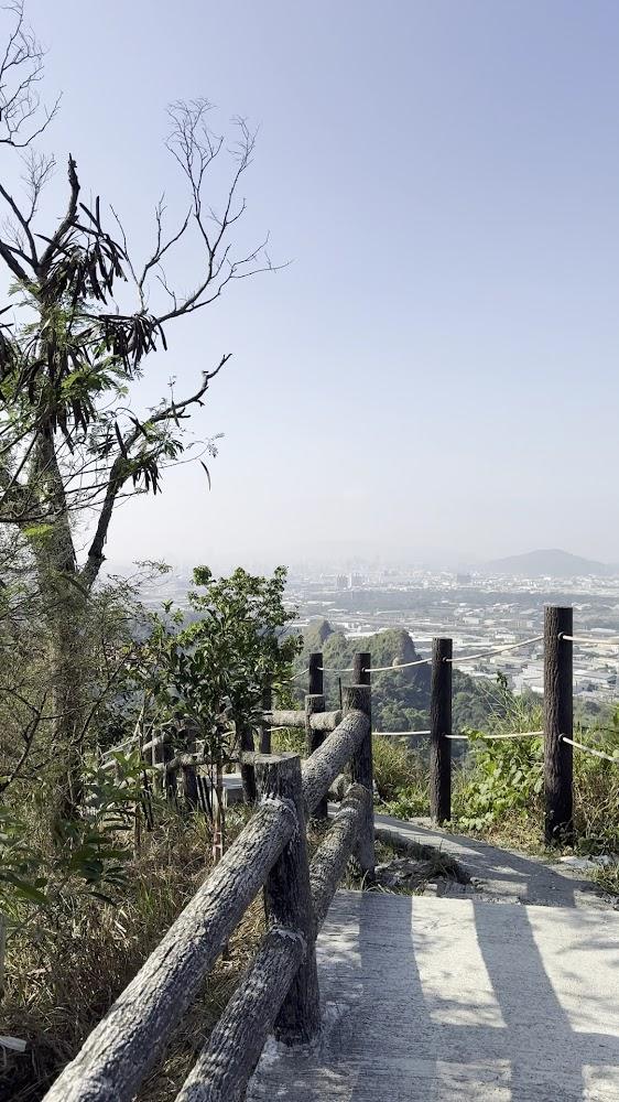 2026 觀音山硬漢嶺步道攻略：漫步雲端秘境，360度俯瞰淡水河壯闊美景