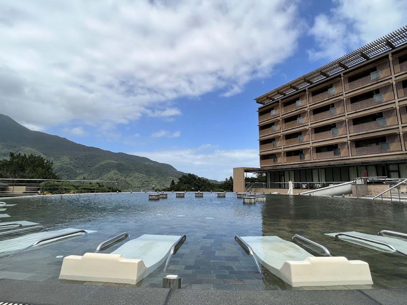 2026陽明山天籟渡假酒店｜北台灣最夢幻「白硫磺牛奶湯」秘境！$6999一泊一食限時優惠，親子戲水、觀星泡湯一次滿足