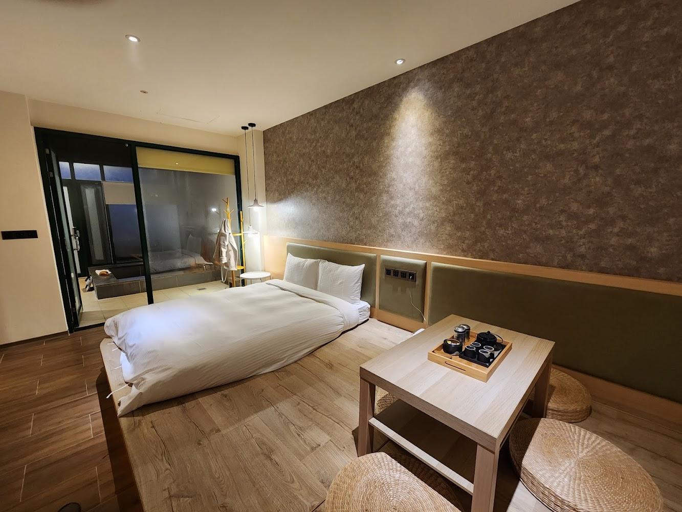 【2026台北住宿】陽明溫泉渡假村一泊一食3999元起！坐擁百萬夜景與硫磺泉，不用請假的世外桃源