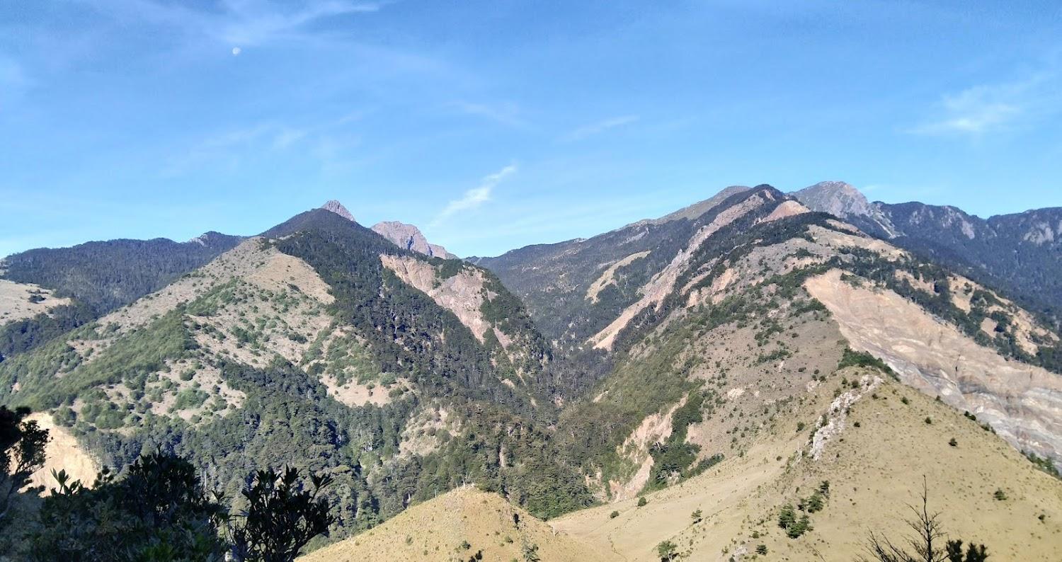 2026 登山首選！深入中央山脈歷史玄關「觀高坪」，漫步八通關古道坐擁玉山絕美雲海