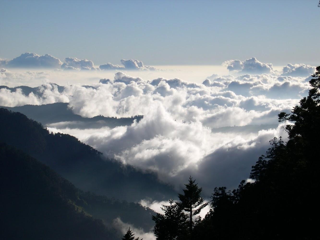 2026 人生必做清單》攀登玉山主峰全攻略：從路線規劃到高山風險管理的朝聖之旅